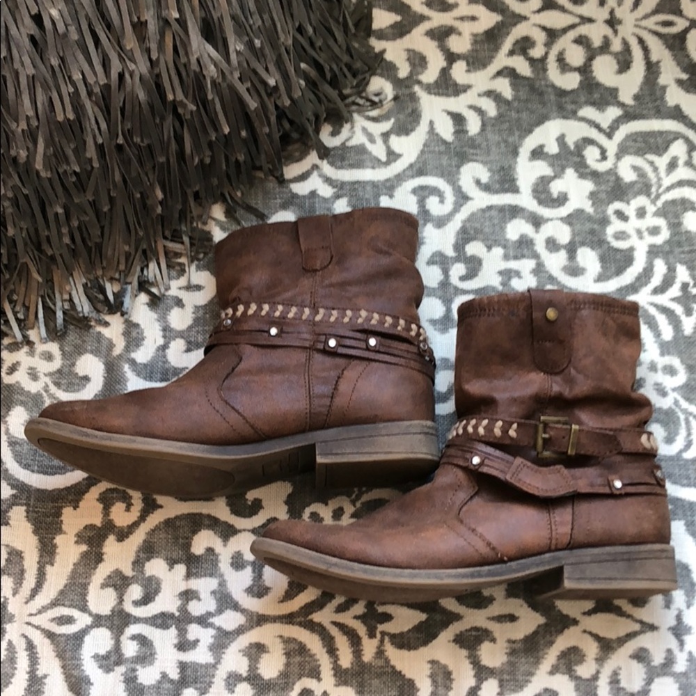 Brown Ankle Boots *like new!*